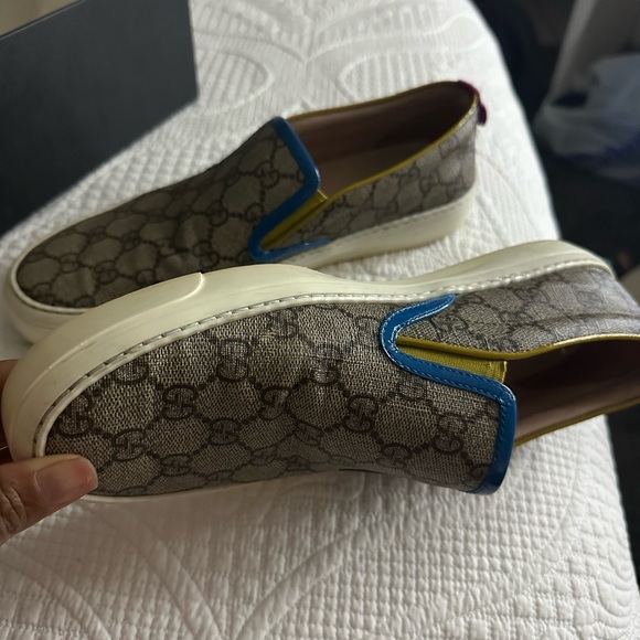 Authentic Gucci loafer size G40 - Picture 2 of 11